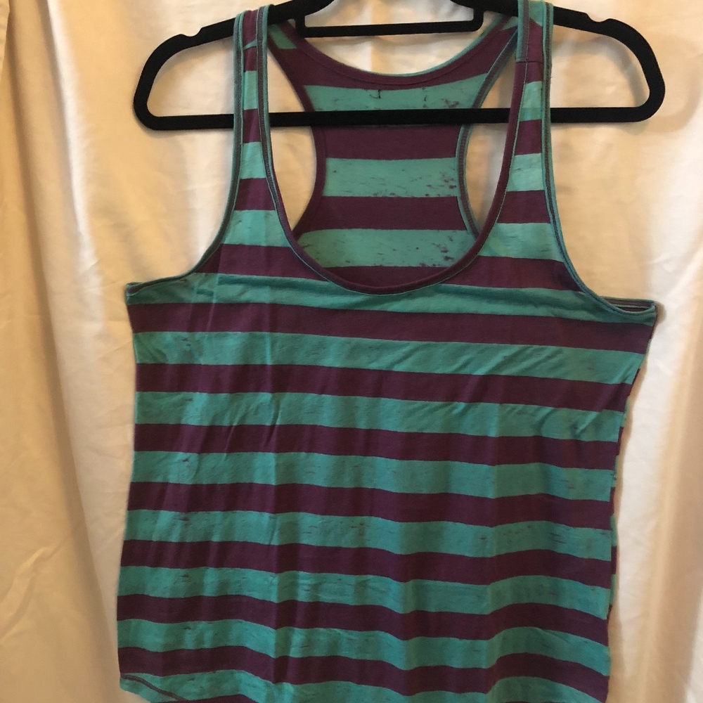 Women’s maroon and teal XL racerback tank top